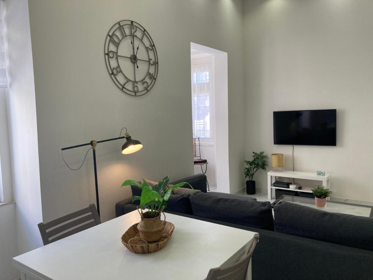 Charming Central Townhouse In Sliema By Assetflow Pro Exterior photo