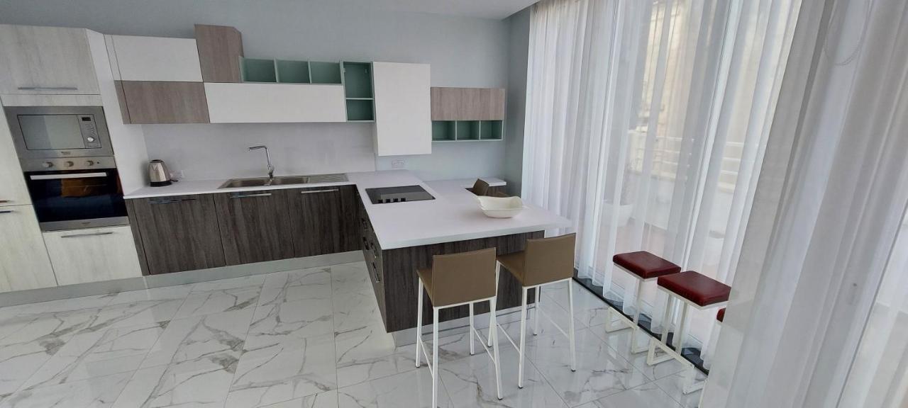 Charming Central Townhouse In Sliema By Assetflow Pro Exterior photo