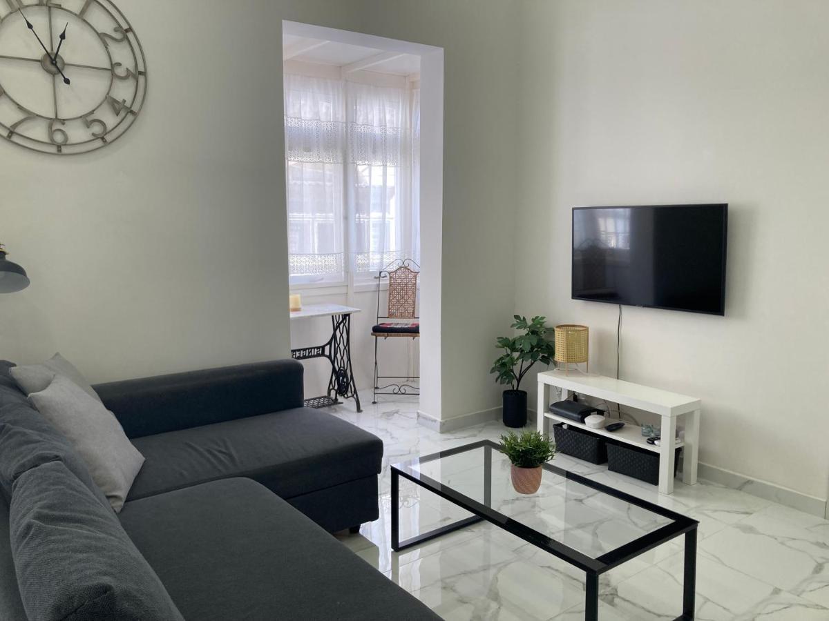 Charming Central Townhouse In Sliema By Assetflow Pro Exterior photo