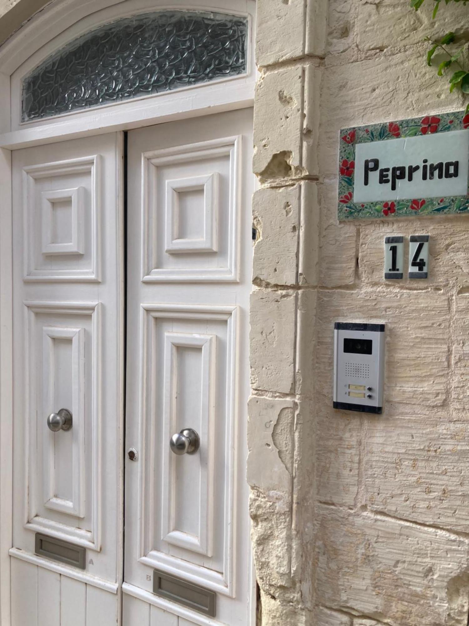 Charming Central Townhouse In Sliema By Assetflow Pro Exterior photo