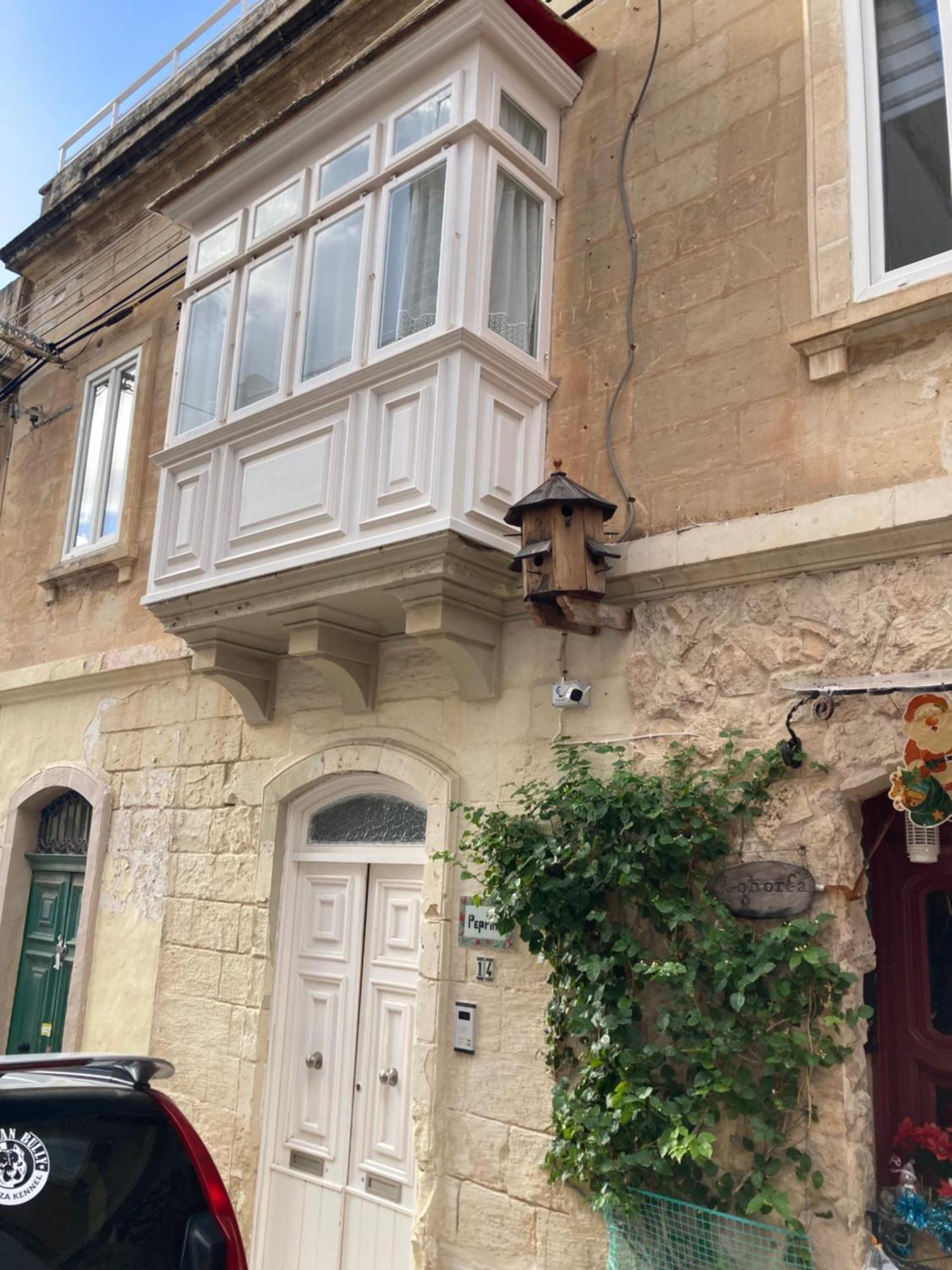 Charming Central Townhouse In Sliema By Assetflow Pro Exterior photo